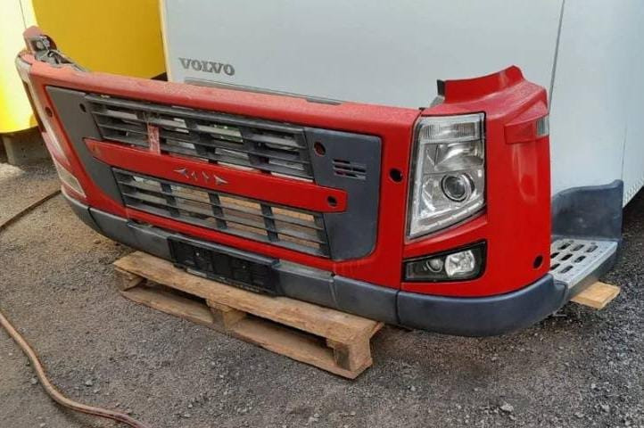 Куплю бампер в сборе Volvo.  - photo 1