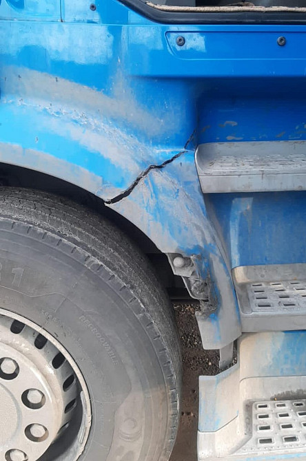 Куплю крыло правое Даф 106.  - photo 1