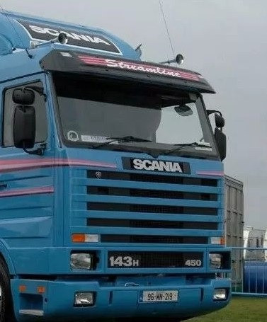 Ищу капот scania.  - photo 1