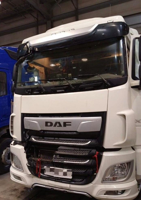 Нужен козырёк солнцезащитный на DAF.  - photo 1