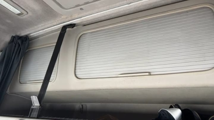 На Volvo FH13 2011г. куплю полку над спальником.  - photo 1