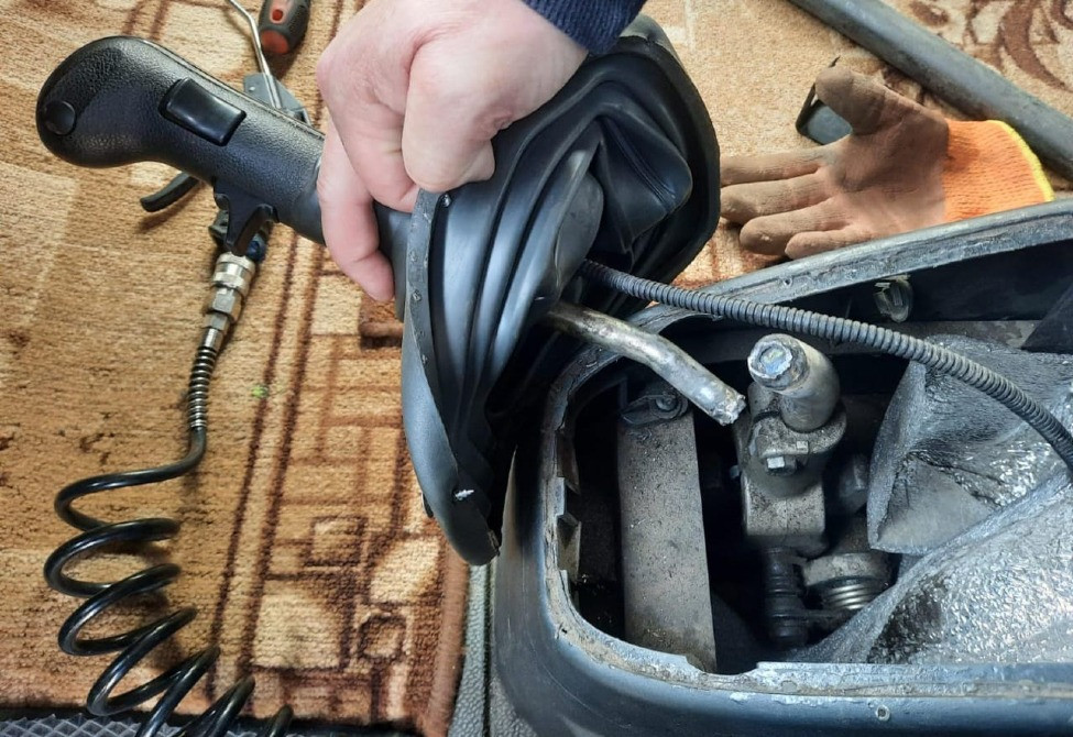 Ищем 81.32670-0215 рычаг кпп MAN 2008г.  - photo 1