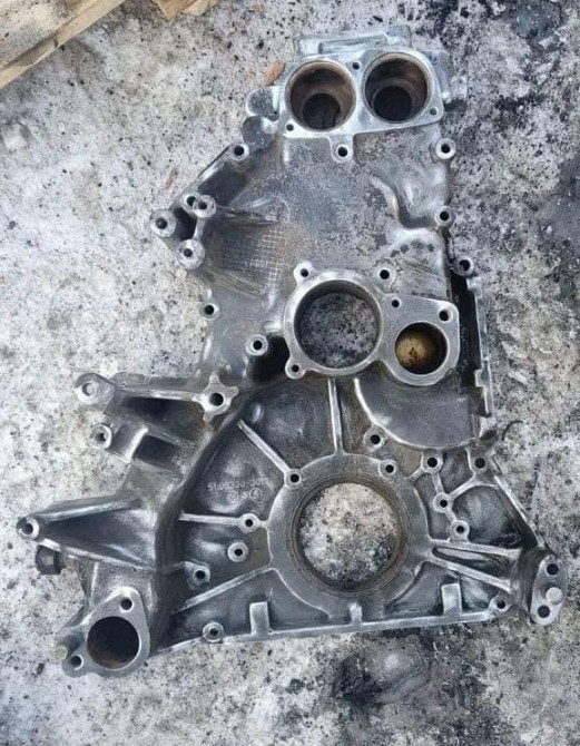 Ищу плиту переднню на ДВС d2876, 51063303017.  - photo 1