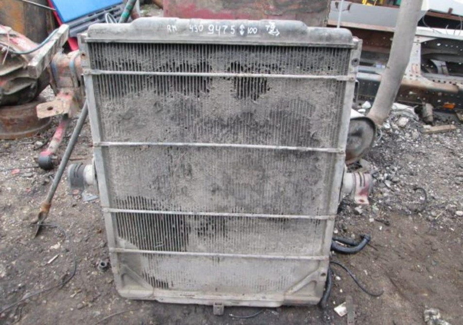 Нужен 5010269182 радиатор Рено Магнум MACK 390/430/470 983x792 в хорошем состоянии.  - photo 1