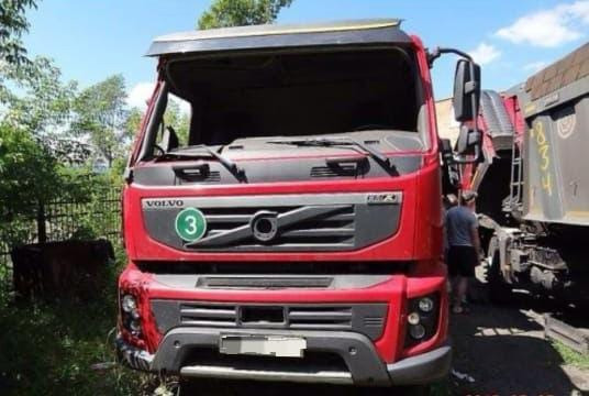 Нужен ноускат Volvo FMX.  - photo 1