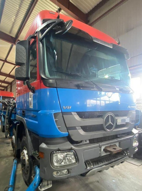 Нужна кабина в сборе Актрос 2013 год.  - photo 1