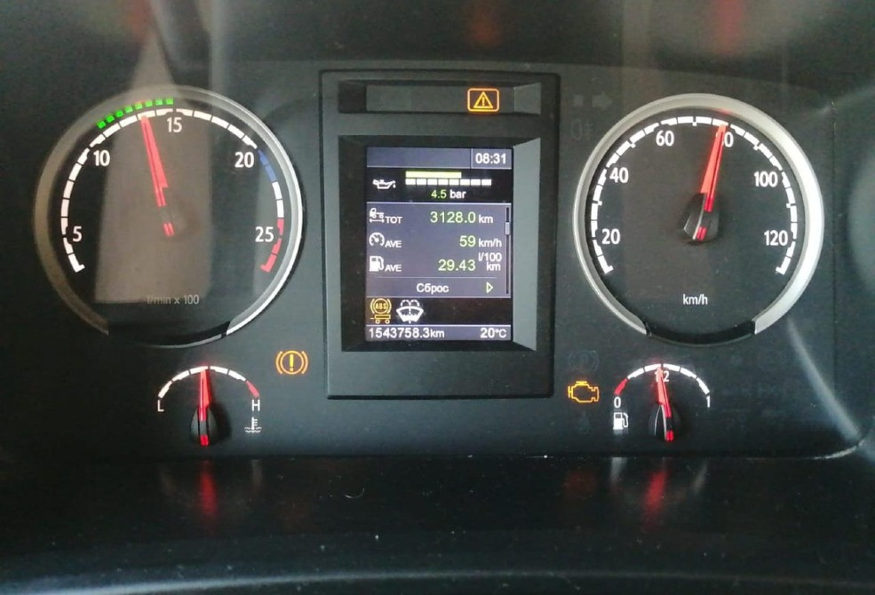 Нужна приборная панель Volvo FM 2006г.в. D13, механика, VIN: YV2JS02D46B442183.  - photo 1