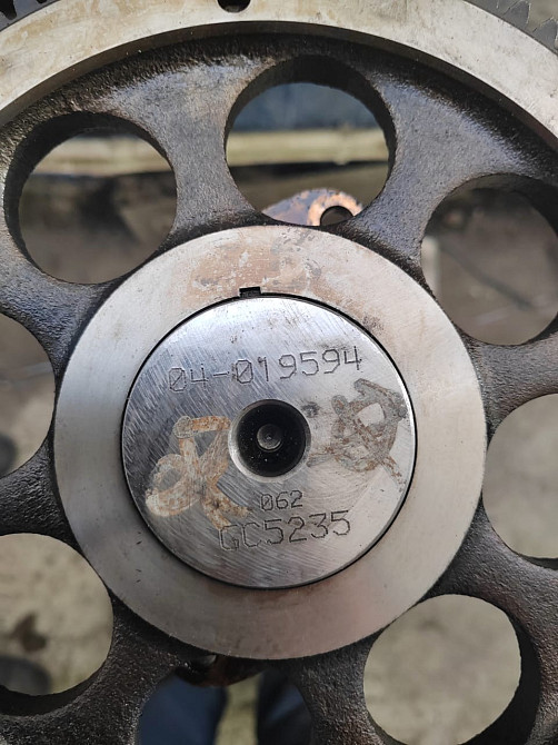 На Renault Magnum вин VF 611GTA 000131078 нужен распредвал 5200511763.  - photo 1