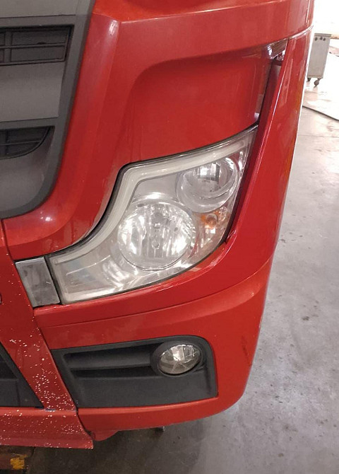 Нужны такие левая и правая фара с ДХО (внутри фары) Актрос, другие варианты не предлагать.  - photo 1