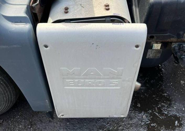Куплю накладку на глушитель MAN TGX.  - photo 1