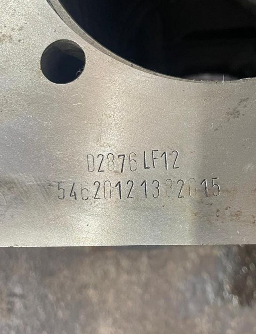 Ищу блок двигателя D2876 LF12.  - photo 1