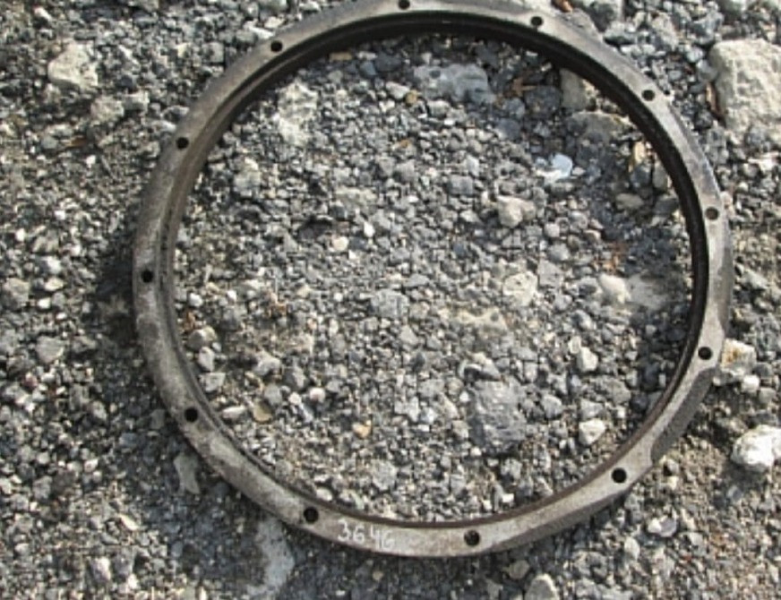 Нужен 7421300032 флянец кпп Рено Магнум DXI12.  - photo 1