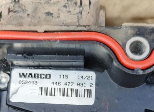 Нужен блок управления КПП на Iveco, артикул 4464770312.  - photo 1