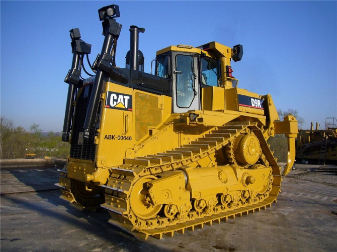 Запасные части бульдозеров Caterpillar Санкт-Петербург - изображение 1