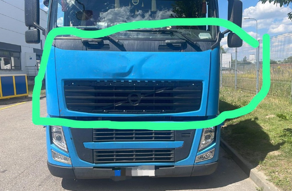 Нужен капот на Volvo 2013 год.  - photo 1