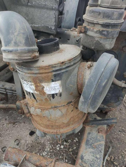 Ищу корпус воздушного фильтра MAN LE.  - photo 1