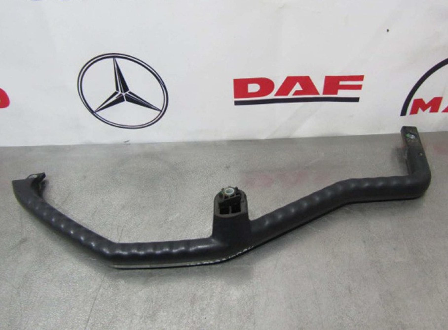 Нужен поручень на Ивеко, передний левый - 504034957.  - photo 1