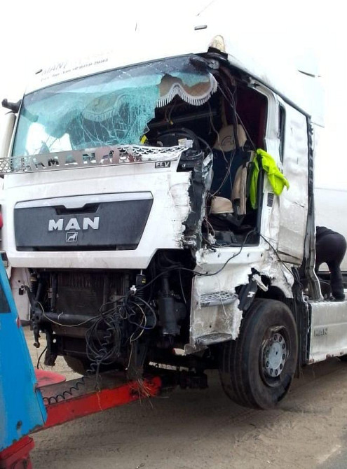 Нужна кабина комплектная МАН ТГХ 2011 года. Средняя, автомат, строго года от 2010-2014, строго белая  - photo 1