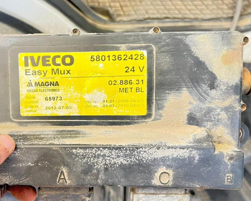 Ищем 5801362428 электронный блок Ивеко.  - photo 1
