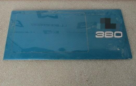 Нужна крышка инструментального ящика на Вольво, (не гнилая), 1096730.  - photo 1