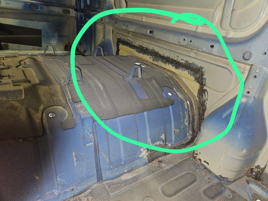 Куплю заднюю часть шахты кабины от Скания пони 5-серии.  - photo 1