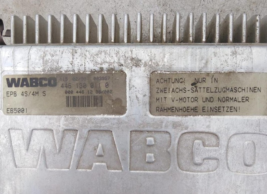 Ищу блок управления EBS 4461300110, 0004461236002 для Mercedes.  - photo 1