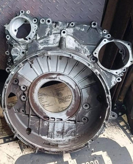 Ищу 2281775/1891011 кожух маховика Scania R500 DC1606 V-8 2013 год.  - photo 1