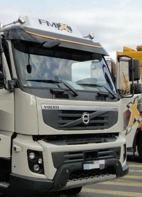 Ищу капот на Вольво ФМХ (как на фото).  - photo 1