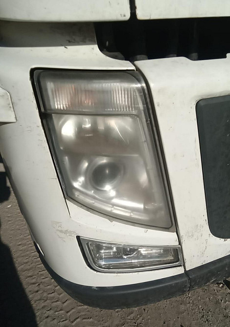 Ищу фару на Вольво фш13.  - photo 1