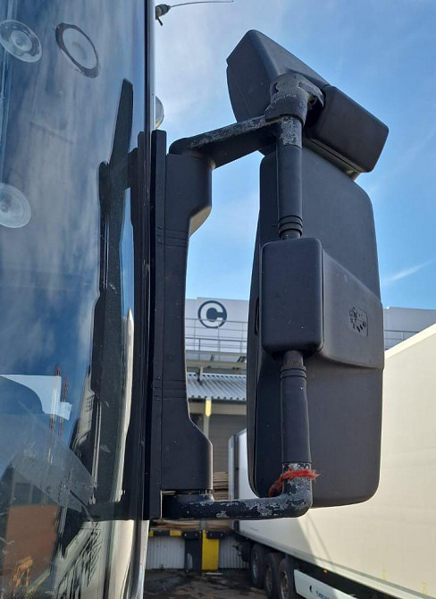 Ищу левое зеркало с кронштейном Renault Magnum, 2шт желательно.  - photo 1