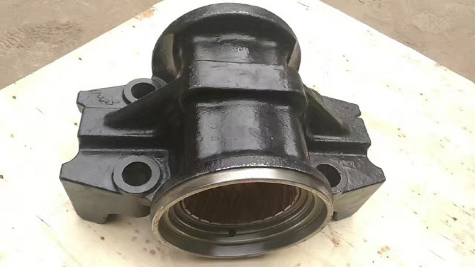 Maz OEM: CM64182918018-y ,Trunnion Seat Jiangguanchi - photo 1