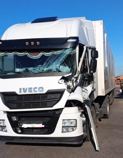 Нужна такая кабина Ивеко.  - photo 1