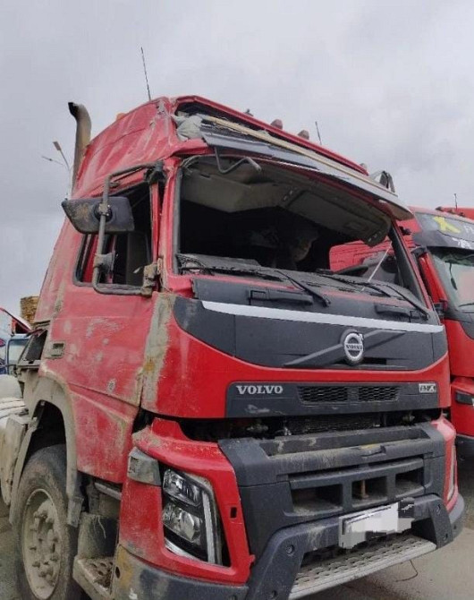 Ищем кабину на Volvo FMX.  - photo 1