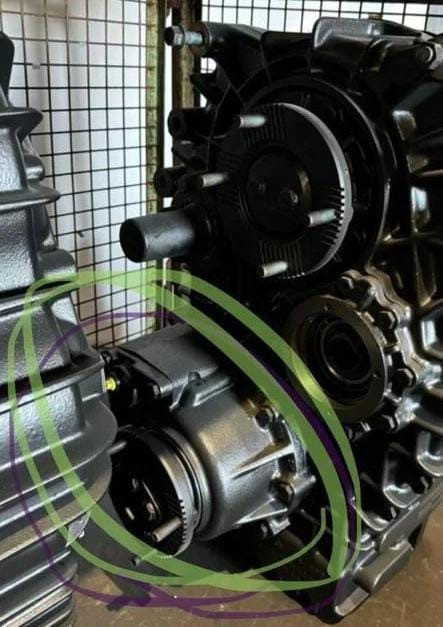 Ищу раздатку Man 81.37000.7382 или корпус подшипника от неё.  - photo 1