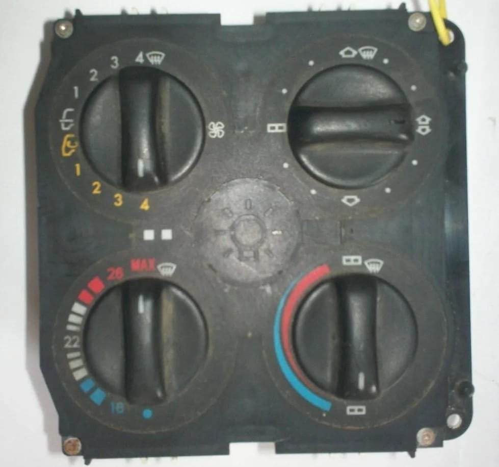 Нужен A0004460528 блок управления печкой МП-1 Актрос.  - photo 1