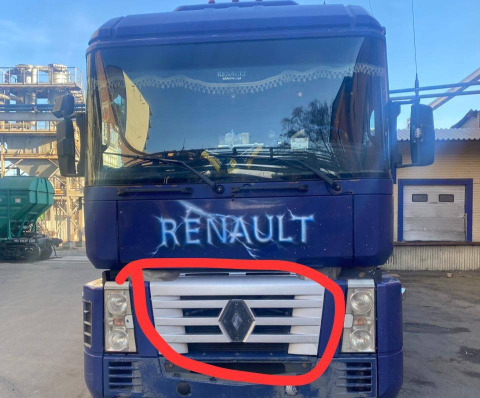 Ищу решетку радиатора на Рено Магнум.  - photo 1