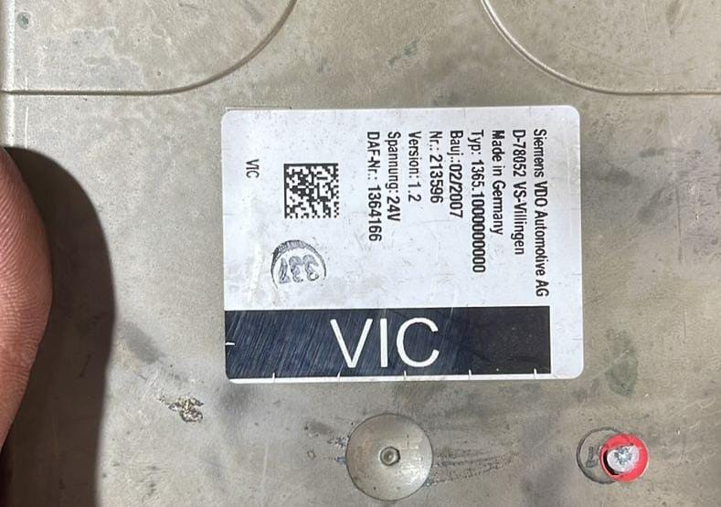 Нужен 1364166 блок управления системы VIC1 на DAF 95.  - photo 1