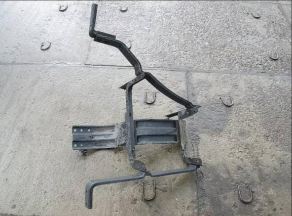 Ищу кронштейн трапа Вольво фш12.  - photo 1