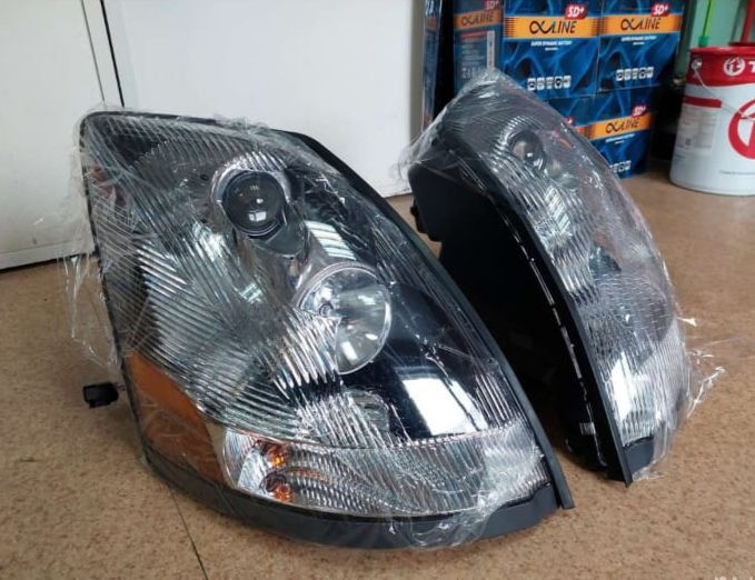 Ищу фару (правую) Вольво внл 2003 года.  - photo 1