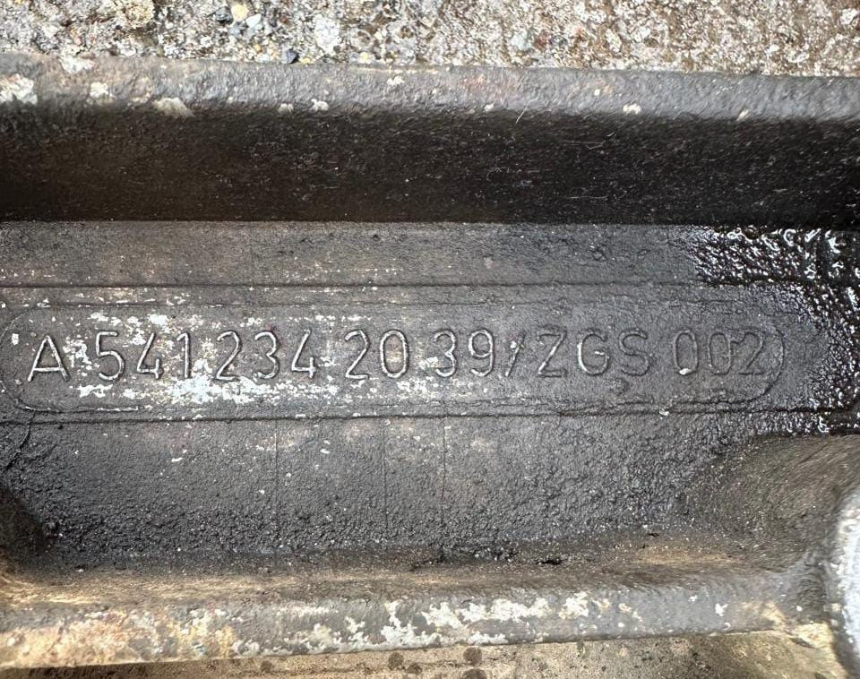 Ищу A5412342039 кронштейн компрессора кондиционера Mercedes.  - photo 1