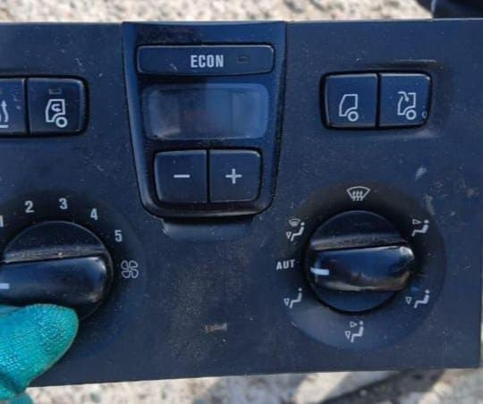 Ищу блок управления климатконтролем Scania 5.  - photo 1