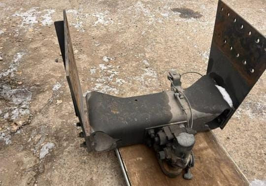 Ищу траверсу DAF XF105.  - photo 1