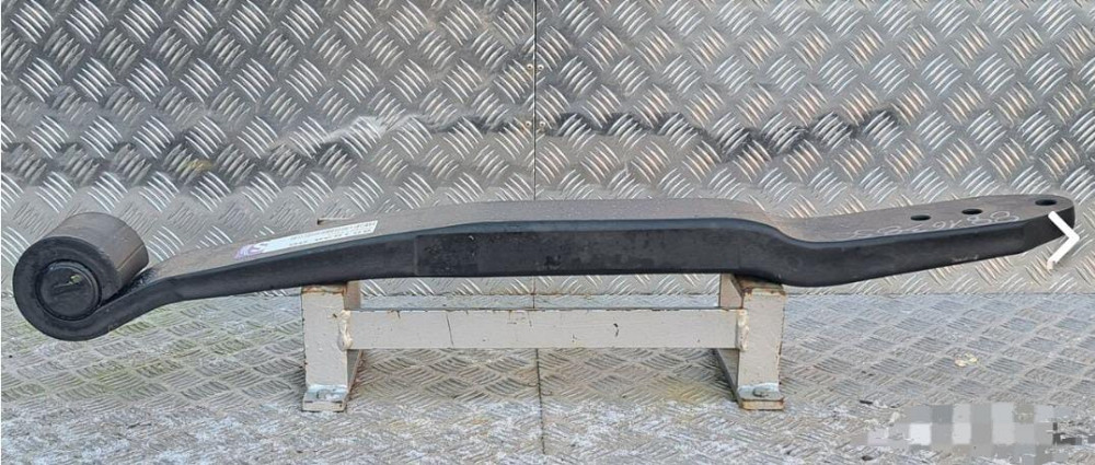 Нужны 2 шт: 0508214300 полурессора BPW 1/57x100 575+380 Z,К=15 S30 3отв.  - photo 1