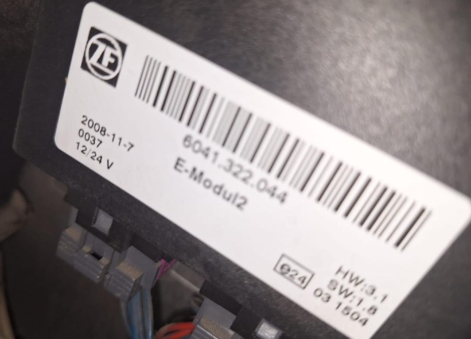 Ищу блок управления АКПП E-Modul2 6041322044.  - photo 1