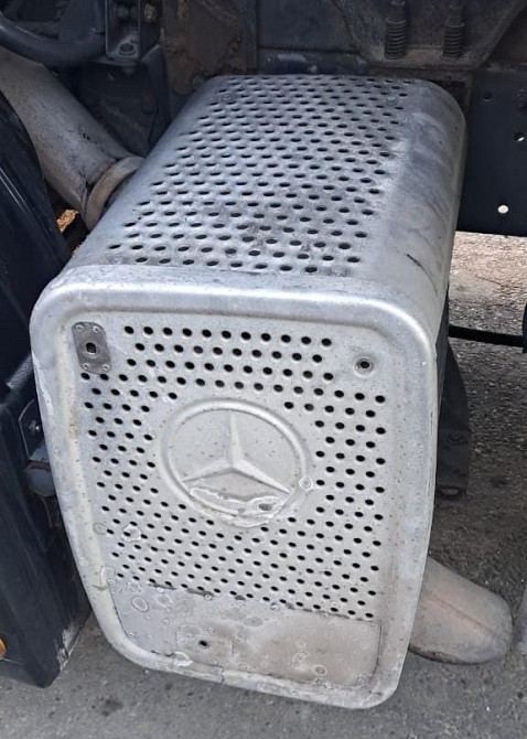 Куплю глушитель мерседес актрос мп2. Вся Россия - изображение 1