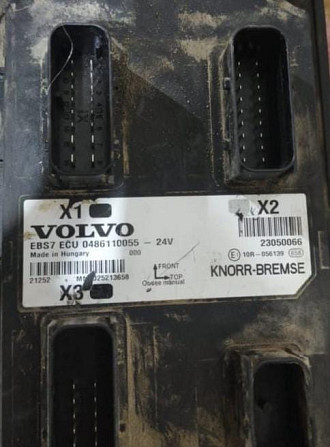 Нужен блок управления EBS7 0486110055 Volvo.  - photo 1