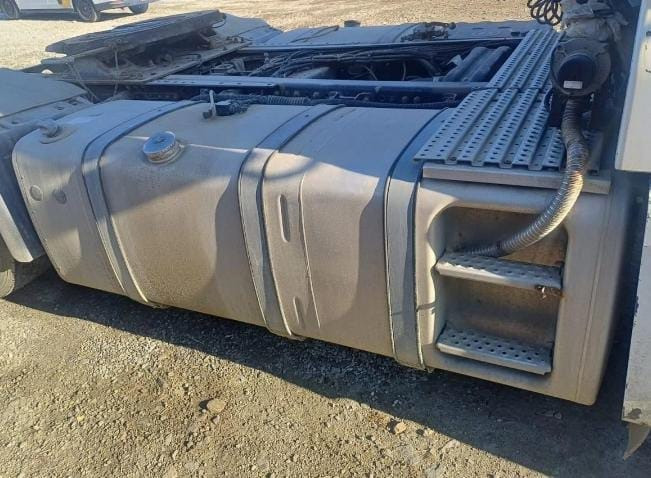 Ищу топливный бак 700 L MAN TGX. Вся Россия - изображение 1