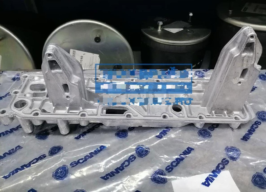 Нужна крышка маслоохладителя Скания DC16A, DI16, 2018г. (1919690, 1850702, 1466385, 1420075, 1412867 Вся Россия - изображение 1