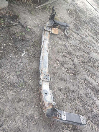 Ищу усилитель бампера Вольво фш12 косая 07 год.  - photo 1