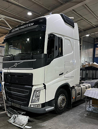 Ищу каркас кабины Volvo FH4 высокая. Цвет белый. В районе 2018 годов.  - photo 1